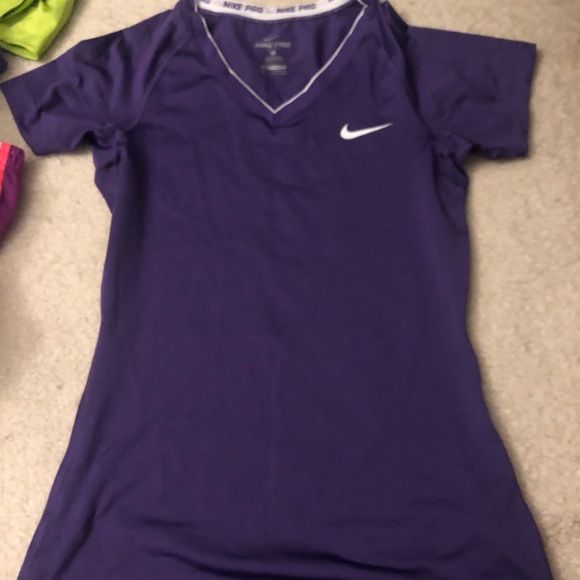 Nike Pro Dri-Fit T-shirt in Purple - Picture 1 of 2